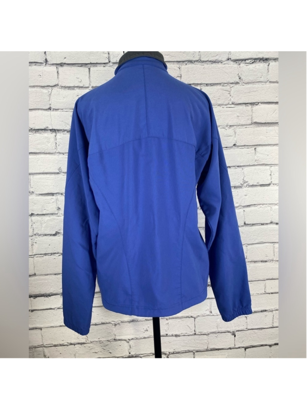 Women’s Marmot Jacket size Medium Blue Zip Up Windbreaker Rain Jacket - Picture 5 of 10